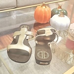 Lilly pulitzer Patent Leather Sandals Gold slides sz 7